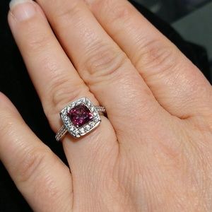 Red Swarovski crystal ring with zirconia accents size 7